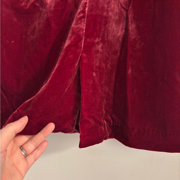 New Anthropologie Burgendy Velvet Mini Skirt W Slit 12 - Picture 4 of 5